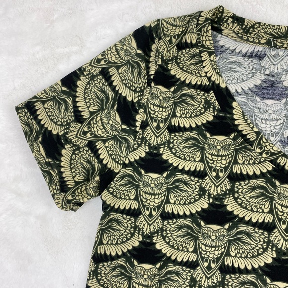 Lularoe Owl Christy Tee XS Black Short Sleeve Stretch V Neck Hedwig Harry Potter - Picture 3 of 5